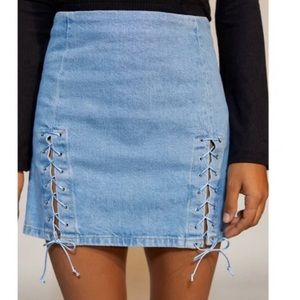 BDG Urban Outfitters Rebecca Denim Washed Skirt Size Small Like New